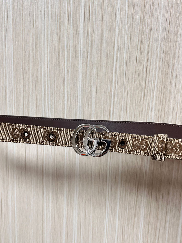 グッチ直営アウトレット店 Gucci インターロッキングG バックル付き ベルト 2026年春夏 新作 2632512 Gucci ベルト アウトレット 価格 レディース - 画像 (4)