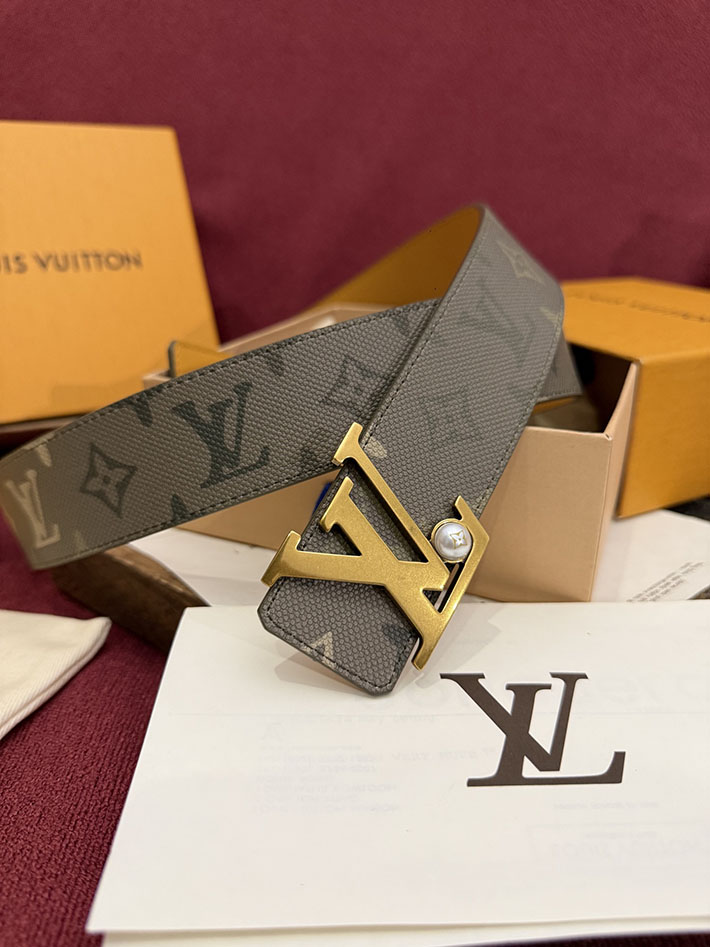 ルイヴィトンベルト激安販売 LV 2026年春夏 新作 ベルト・LV イニシャル 40MM リバーシブル 2632514 ヴィトン ベルト メンズ - 画像 (4)