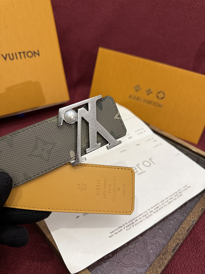 ルイヴィトンベルト激安販売 LV 2026年春夏 新作 ベルト・LV イニシャル 40MM リバーシブル 2632515 ルイヴィトン ベルト アウトレット - 画像 (6)