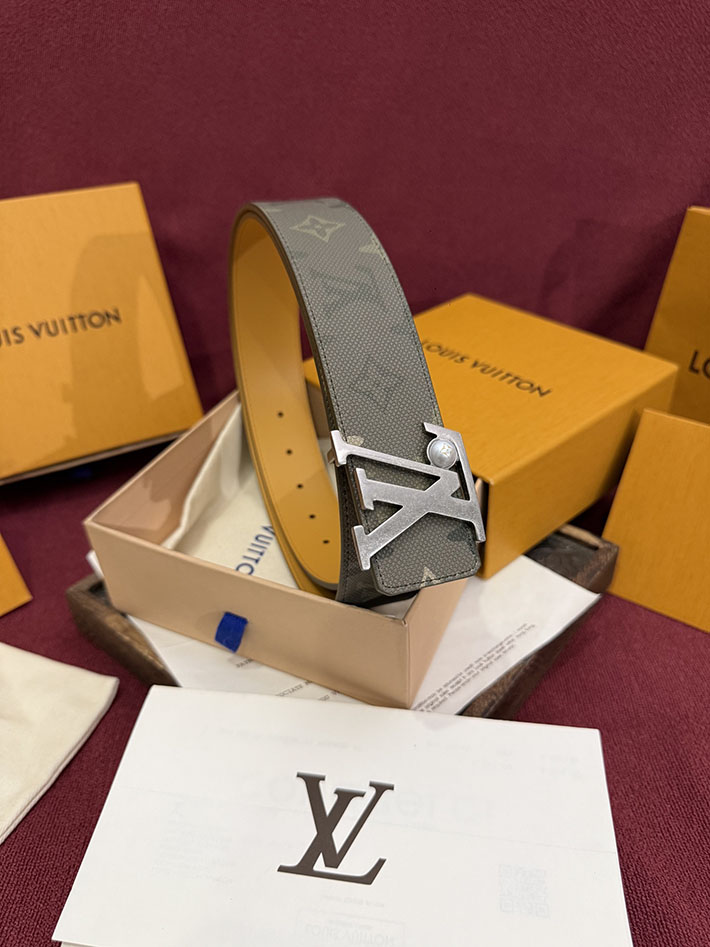ルイヴィトンベルト激安販売 LV 2026年春夏 新作 ベルト・LV イニシャル 40MM リバーシブル 2632515 ルイヴィトン ベルト アウトレット - 画像 (3)