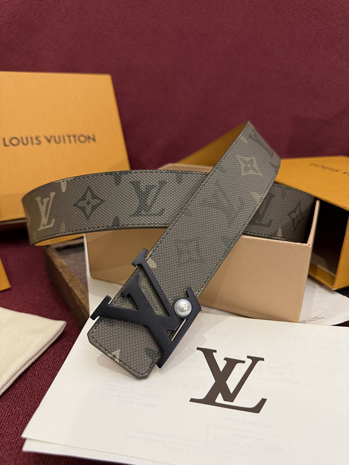 ルイヴィトンベルト激安販売 LV 2026年春夏 新作 ベルト・LV イニシャル 40MM リバーシブル 2632516 ルイヴィトン ベルト 値段 - 画像 (4)