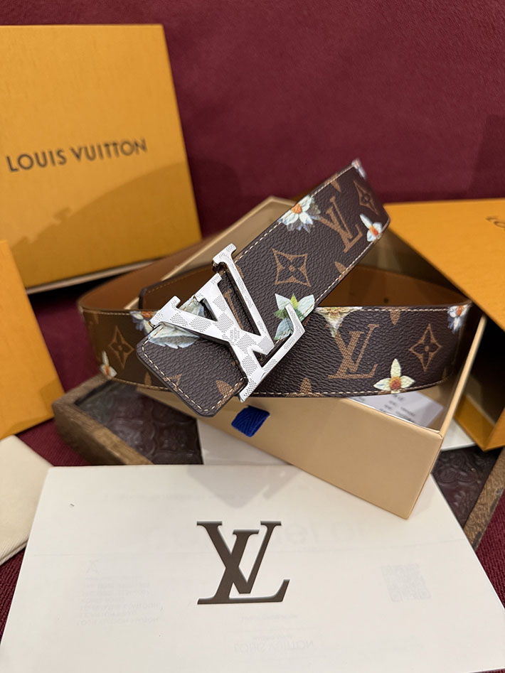 ルイヴィトンベルト激安販売 LV 2026年春夏 新作 ベルト・LV イニシャル 40MM モノグラム 2632524 ヴィトン ベルト メンズ リバーシブル - 画像 (3)