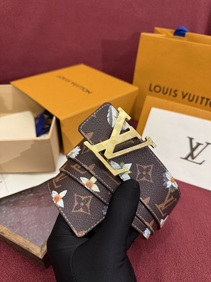 ルイヴィトンベルト激安販売 LV 2026年春夏 新作 ベルト・LV イニシャル 40MM モノグラム 2632525 ヴィトン ベルト メンズ コーデ - 画像 (2)