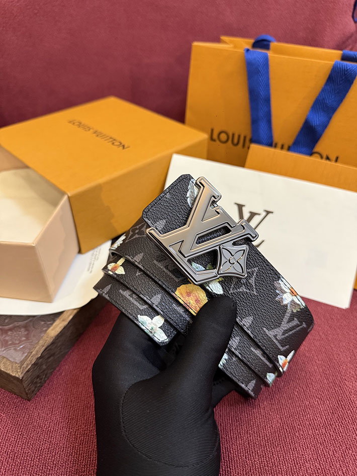 最高級ルイヴィトンスーパーコピー ベルト・LV イニシャル モノグラム・フラワー 40MM リバーシブル 2632526 ルイヴィトンベルトコピー - 画像 (2)
