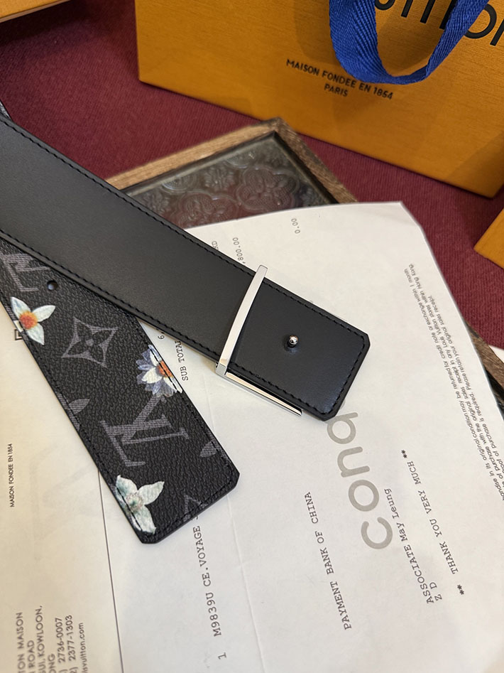 最高級ルイヴィトンスーパーコピー ベルト・LV イニシャル モノグラム・フラワー 40MM リバーシブル 2632530 ヴィトン ベルト メンズ - 画像 (4)