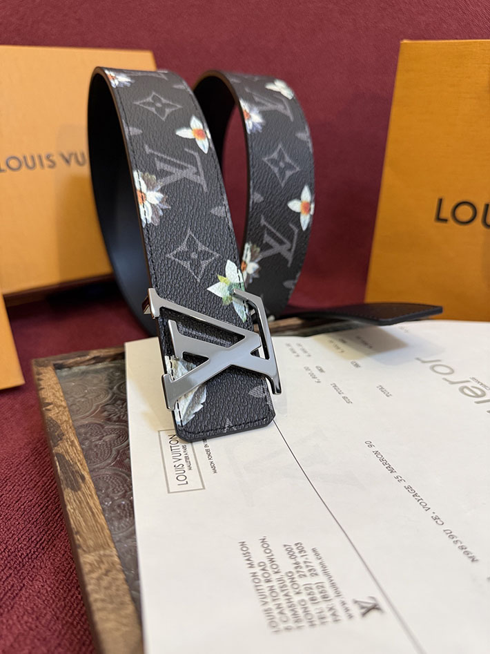 最高級ルイヴィトンスーパーコピー ベルト・LV イニシャル モノグラム・フラワー 40MM リバーシブル 2632532 ルイヴィトン ベルト 値段 - 画像 (3)
