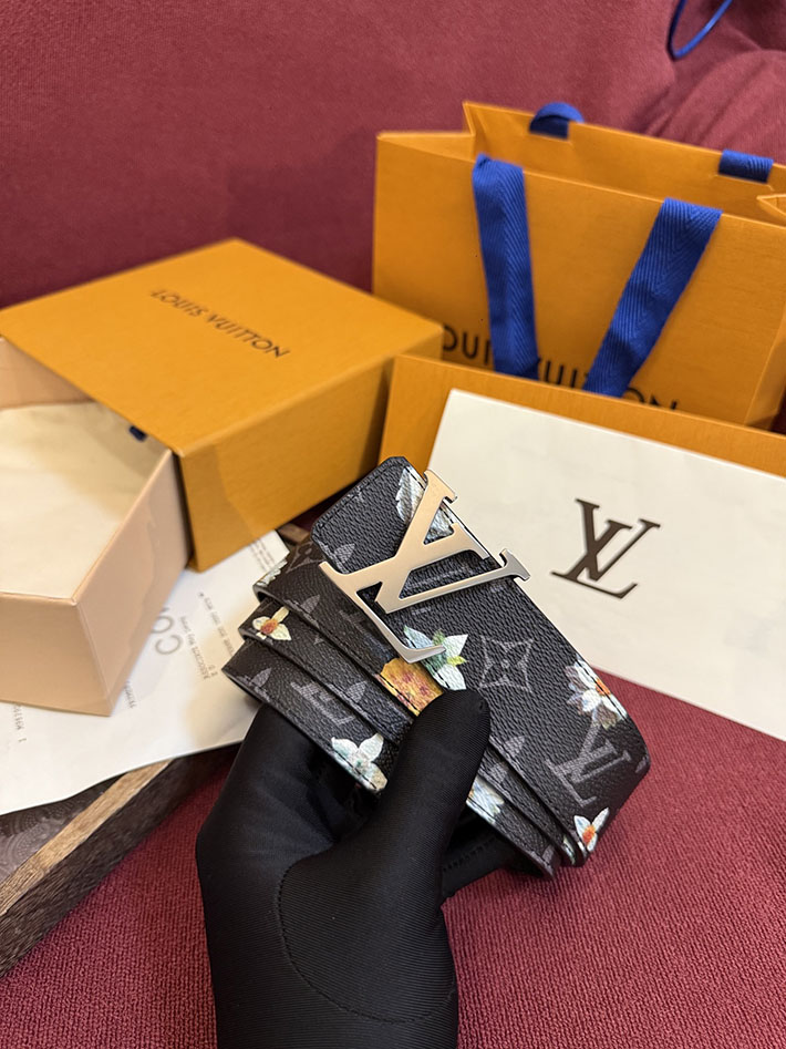 最高級ルイヴィトンスーパーコピー ベルト・LV イニシャル モノグラム・フラワー 40MM リバーシブル 2632532 ルイヴィトン ベルト 値段 - 画像 (2)