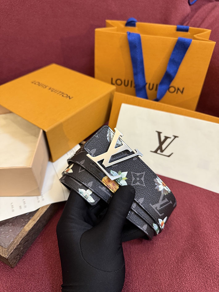 最高級ルイヴィトンスーパーコピー ベルト・LV イニシャル モノグラム・フラワー 40MM リバーシブル 2632534 ルイ ヴィトン ベルト モノグラム - 画像 (2)