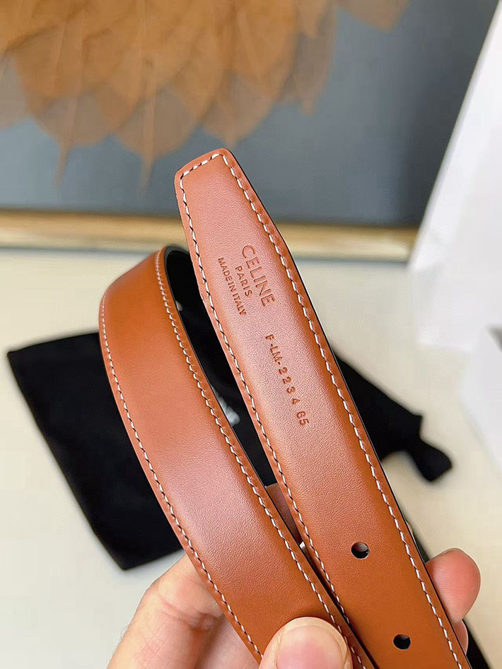 最高級セリーヌスーパーコピー CELINE ナローベルト レディース Medium 25MM ミディアム トリオンフ 2632540 セリーヌ ベルト リバーシブル - 画像 (2)