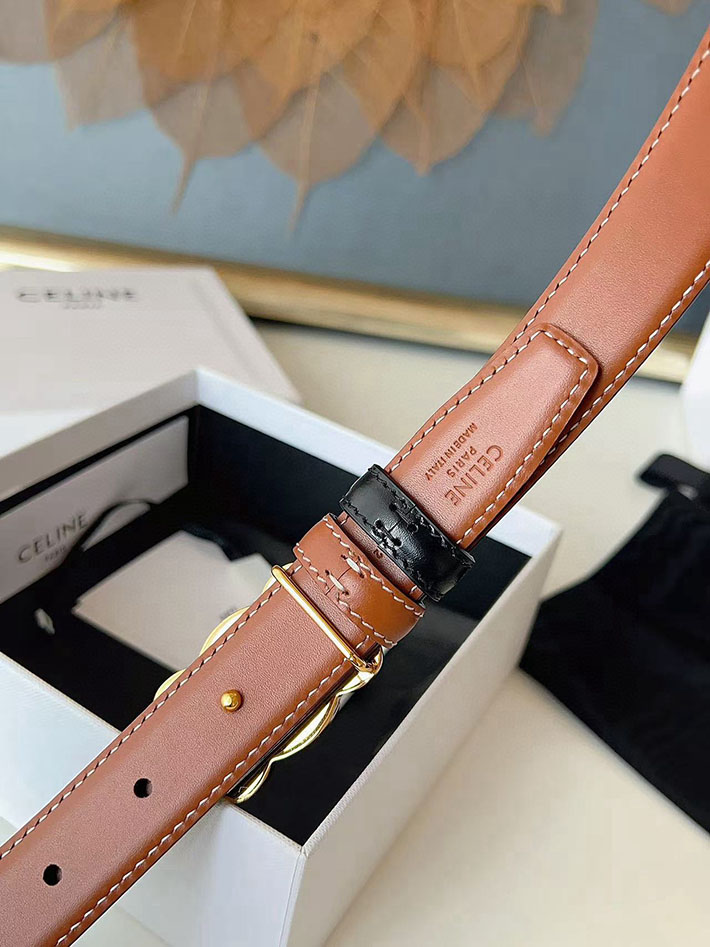最高級セリーヌスーパーコピー CELINE ラグジュアリーレザーベルト メタルバックル付き 2.5cm 2632552 セリーヌ アウトレット店舗 - 画像 (4)