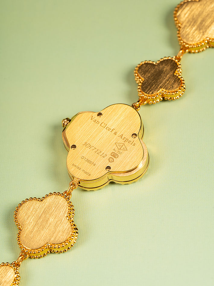 最高級ヴァンクリーフスーパーコピー VAN CLEEF & ARPELS アルハンブラ スモールモデル ウォッチ VCARPEU800 レディース ヴァン クリーフ 時計 - 画像 (3)