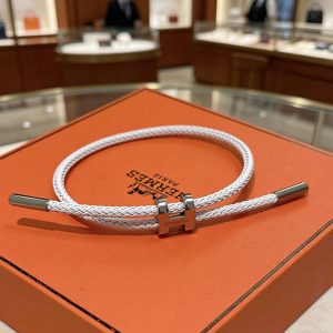 エルメス レザーブレスレット 芸能人