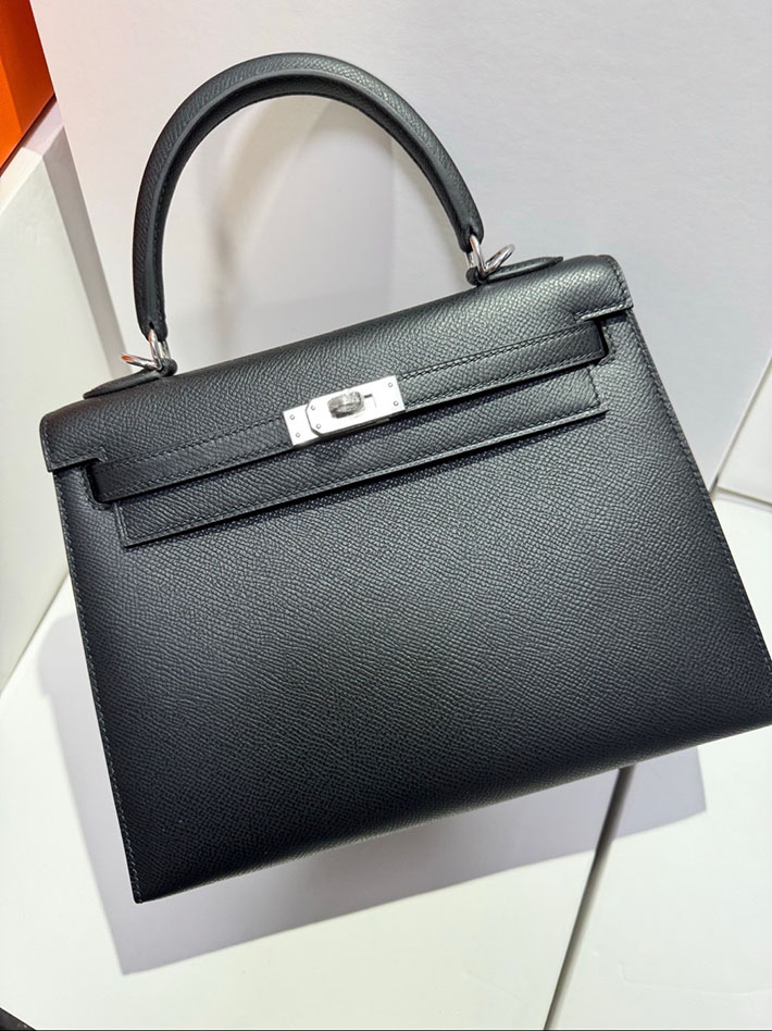 エルメス ケリー 25の通販 HERMES ケリー25 外縫い ブラック ヴォーエプソン シルバー金具 H041000CK89 エルメス ケリー 定価 - 画像 (8)