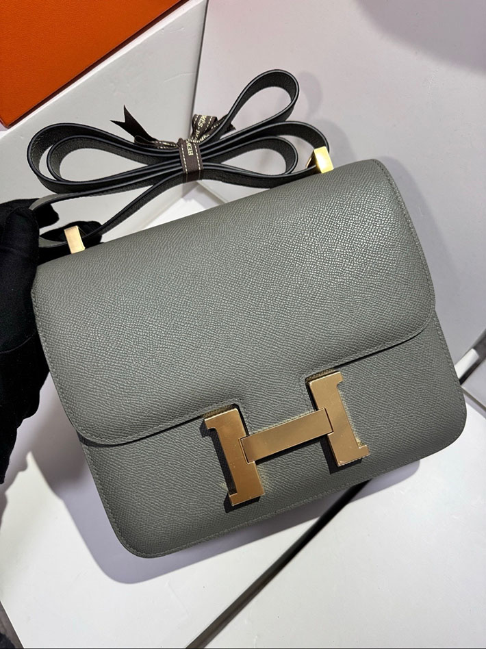エルメス コンスタンス 24の通販 HERMES コンスタンス 24 グリメイヤー ヴォーエプソン ゴールド金具 H060101CC0L エルメス コンスタンス 定価 - 画像 (6)