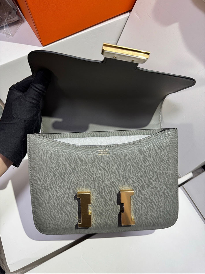 エルメス コンスタンス 24の通販 HERMES コンスタンス 24 グリメイヤー ヴォーエプソン ゴールド金具 H060101CC0L エルメス コンスタンス 定価 - 画像 (3)