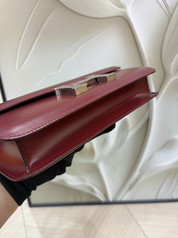 エルメス コンスタンス エランの通販 HERMES コンスタンス1 エラン ルージュアッシュ ボックスカーフ ゴールド金具 H060100CC55 コンスタンス エラン 人気 - 画像 (2)