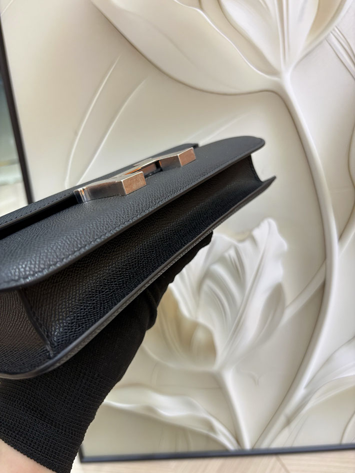 エルメス コンスタンス エランの通販 HERMES コンスタンス1 エラン ブラック ヴォーエプソン シルバー金具 H060102CK89 エルメス コンスタンス 定価 - 画像 (2)