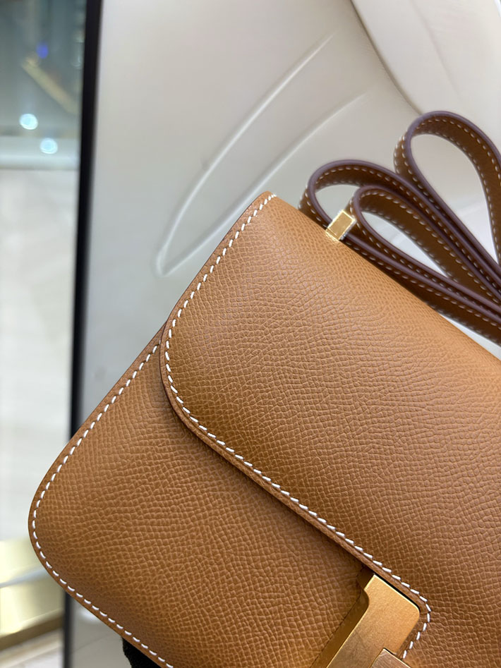 エルメス コンスタンス エランの通販 HERMES コンスタンス1 エラン ゴールド ヴォーエプソン シルバー金具 H060102CK37 エルメス ショルダーバッグ 人気 - 画像 (7)