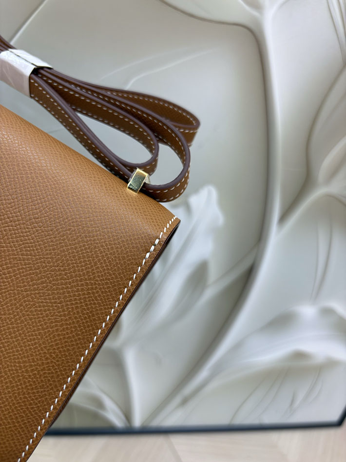 エルメス コンスタンス エランの通販 HERMES コンスタンス1 エラン ゴールド ヴォーエプソン シルバー金具 H060102CK37 エルメス ショルダーバッグ 人気 - 画像 (3)