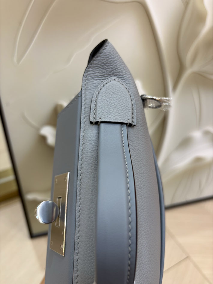 エルメス ヴァンキャトル ミニの通販 HERMES ミニ ヴァンキャトル グリパンタン エバーカラー/スイフト シルバー金具 H079218CKP0 エルメス ヴァンキャトル 定価 - 画像 (6)