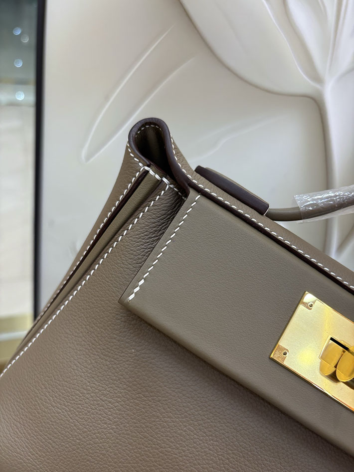 エルメス ヴァンキャトル ミニの通販 HERMES ミニ ヴァンキャトル エトゥープ エバーカラー/スイフト ゴールド金具 H079218CC18 エルメス ヴァンキャトル 人気 - 画像 (7)