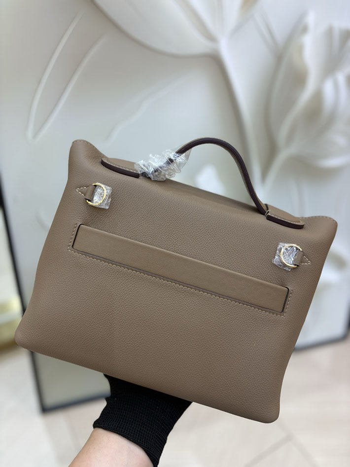 エルメス ヴァンキャトル ミニの通販 HERMES ミニ ヴァンキャトル ベージュドゥワイマール エバーカラー/スイフト ゴールド金具 H079218CCD0 エルメス バッグ レディース - 画像 (4)