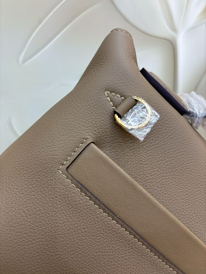 エルメス ヴァンキャトル ミニの通販 HERMES ミニ ヴァンキャトル ベージュドゥワイマール エバーカラー/スイフト ゴールド金具 H079218CCD0 エルメス バッグ レディース - 画像 (3)