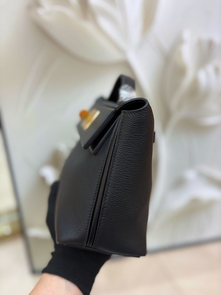 エルメス ヴァンキャトル ミニの通販 HERMES ミニ ヴァンキャトル ブラック エバーカラー/スイフト ゴールド金具 H079218CC89 エルメス バッグ 新作 - 画像 (5)