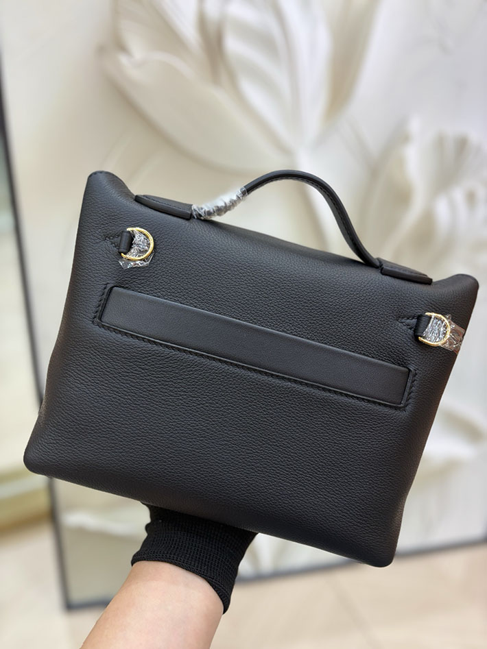 エルメス ヴァンキャトル ミニの通販 HERMES ミニ ヴァンキャトル ブラック エバーカラー/スイフト ゴールド金具 H079218CC89 エルメス バッグ 新作 - 画像 (4)