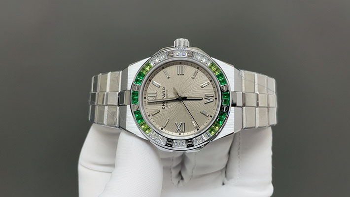 最高級ショパールスーパーコピー CHOPARD アルパイン イーグル 41 01.15-C 自動巻き Ref. 295363-1008 ショパール 時計 新作 - 画像 (6)