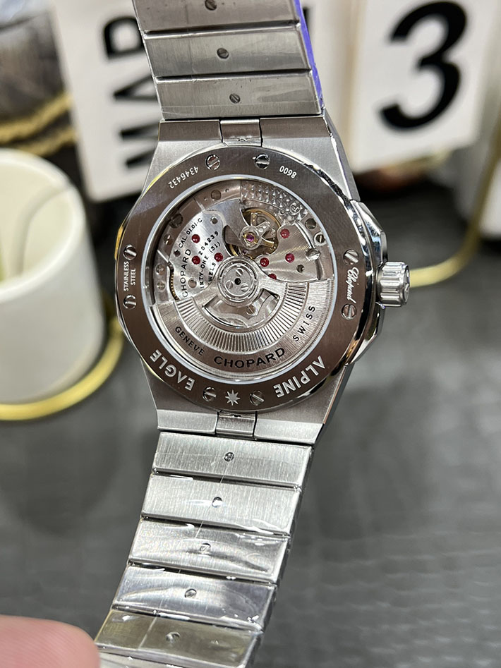 最高級ショパールスーパーコピー CHOPARD アルパイン イーグル 41 01.01-C Ref. 298600-3001 ショパール 時計 メンズ - 画像 (4)