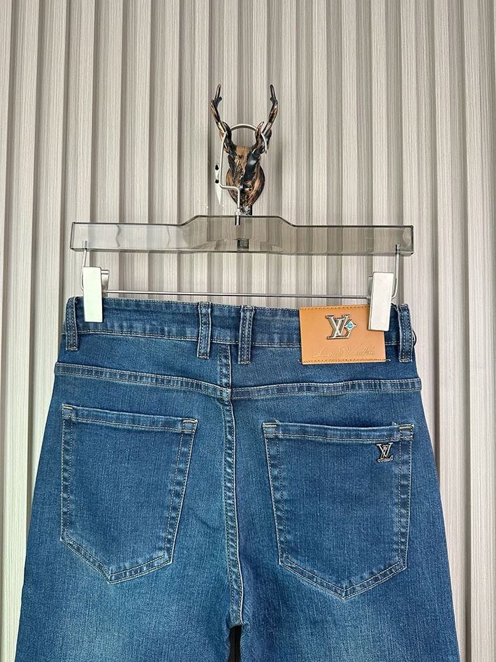 最高級ルイヴィトンスーパーコピー Louis Vuitton 服 2026新作 メンズデニムパンツ 2632813 ルイヴィトン デニムパンツ 安い - 画像 (6)