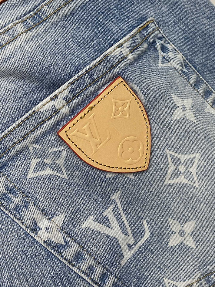 最高級ルイヴィトンスーパーコピー Louis Vuitton 服 2026新作 モノグラム デニムジーンズ 2632833 ヴィトン モノグラム デニムパンツ - 画像 (3)