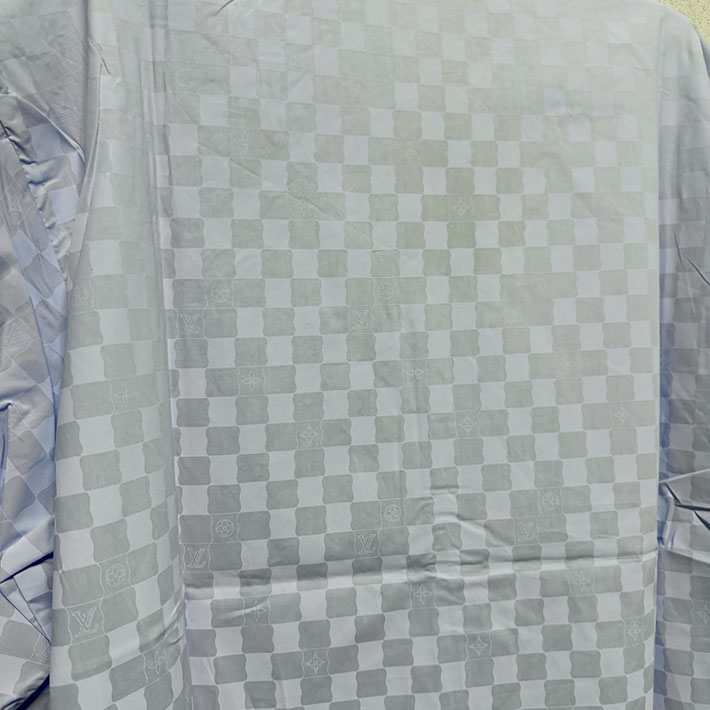 最高級ルイヴィトンスーパーコピー Louis Vuitton エンブロイダリー シグネチャー ショートスリーブシャツ 2632885 ルイヴィトン セットアップ 夏 - 画像 (5)