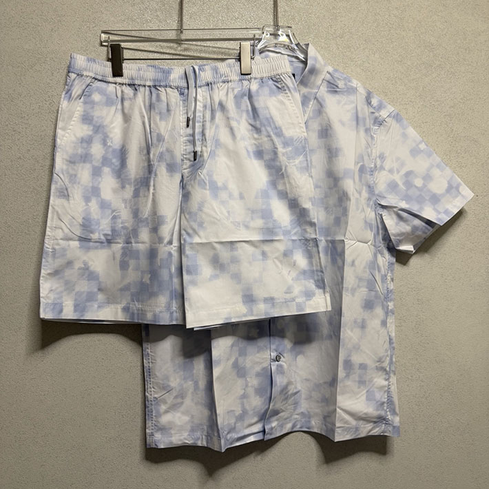 ルイヴィトン 服 セットアップ