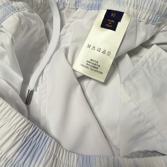 最高級ルイヴィトンスーパーコピー Louis Vuitton エンブロイダリー シグネチャー ショートスリーブシャツ 2632886 ルイヴィトン 服 セットアップ - 画像 (4)