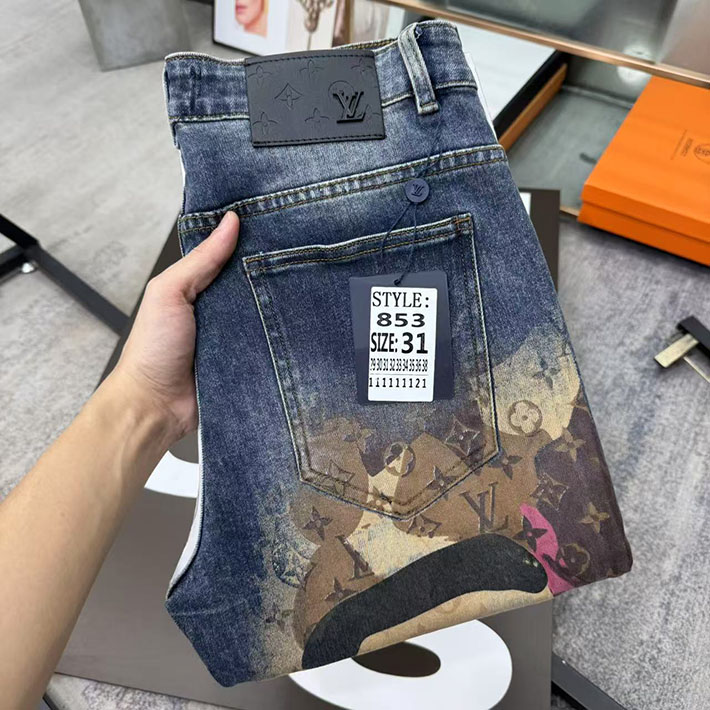 Louis Vuitton デニムパンツ 服 2026新作 直営通販 ルイヴィトン モノグラム デニム パンツ 人気 2632906 ルイヴィトン デニムパンツ メンズ - 画像 (2)