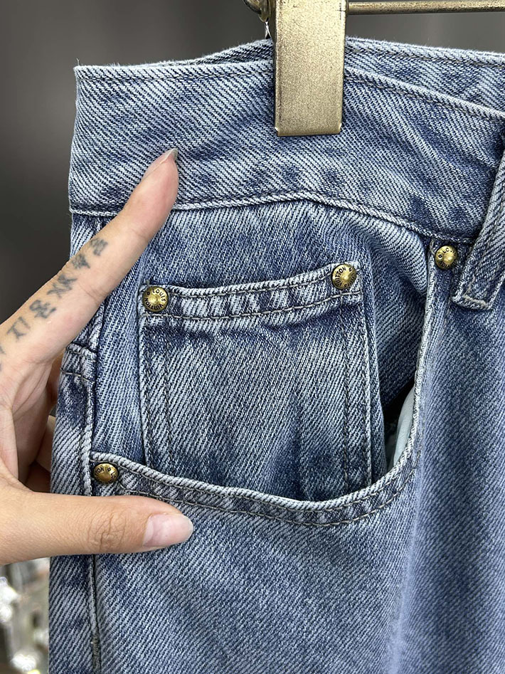 Louis Vuitton デニムパンツ 服 2026新作 直営通販 ルイヴィトン デニムスケートジーンズ 1AGIVE ルイヴィトン デニムジーパン - 画像 (11)