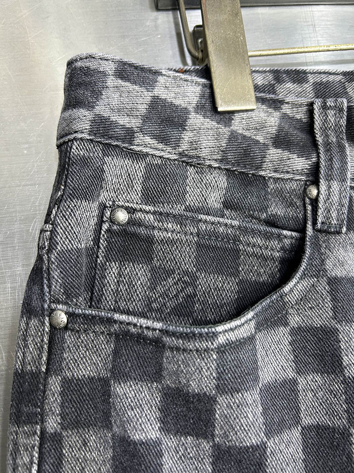 Louis Vuitton デニムパンツ 服 2026新作 直営通販 ルイヴィトン ダミエデニム スケートパンツ 1AJUQB ルイヴィトン デニムジーパン - 画像 (3)