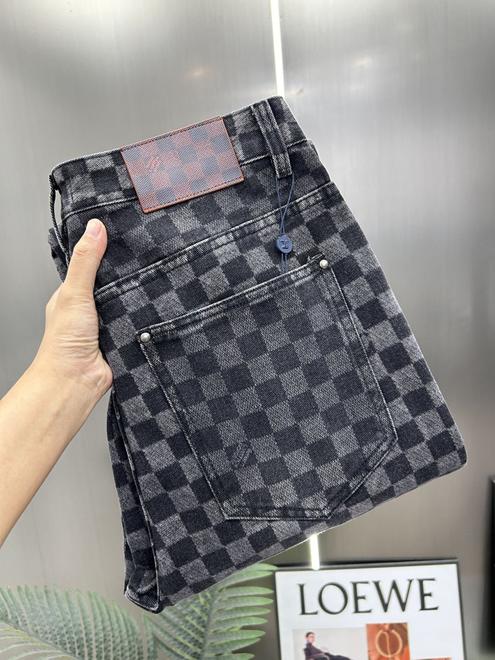 Louis Vuitton デニムパンツ 服 2026新作 直営通販 ルイヴィトン ダミエデニム スケートパンツ 1AJUQB ルイヴィトン デニムジーパン - 画像 (2)