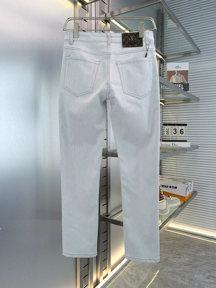 最高級ルイヴィトンスーパーコピー Louis Vuitton 2026新作 デニムパンツ メンズ スキニーデニムパンツ 2632927 ヴィトン デニム メンズ - 画像 (9)