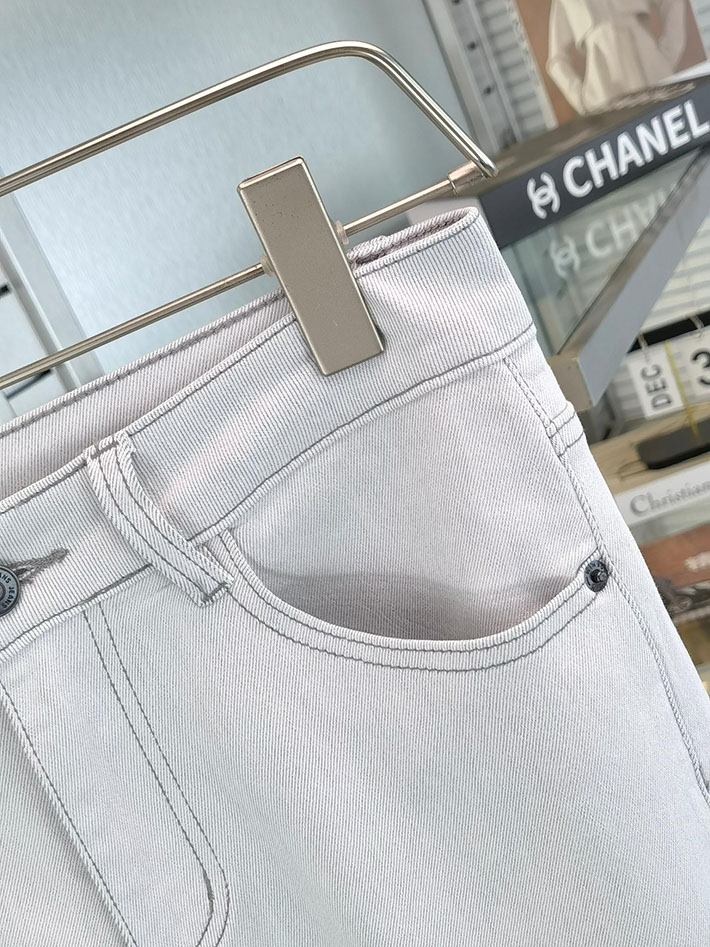 最高級ルイヴィトンスーパーコピー Louis Vuitton 2026新作 デニムパンツ メンズ スキニーデニムパンツ 2632927 ヴィトン デニム メンズ - 画像 (5)