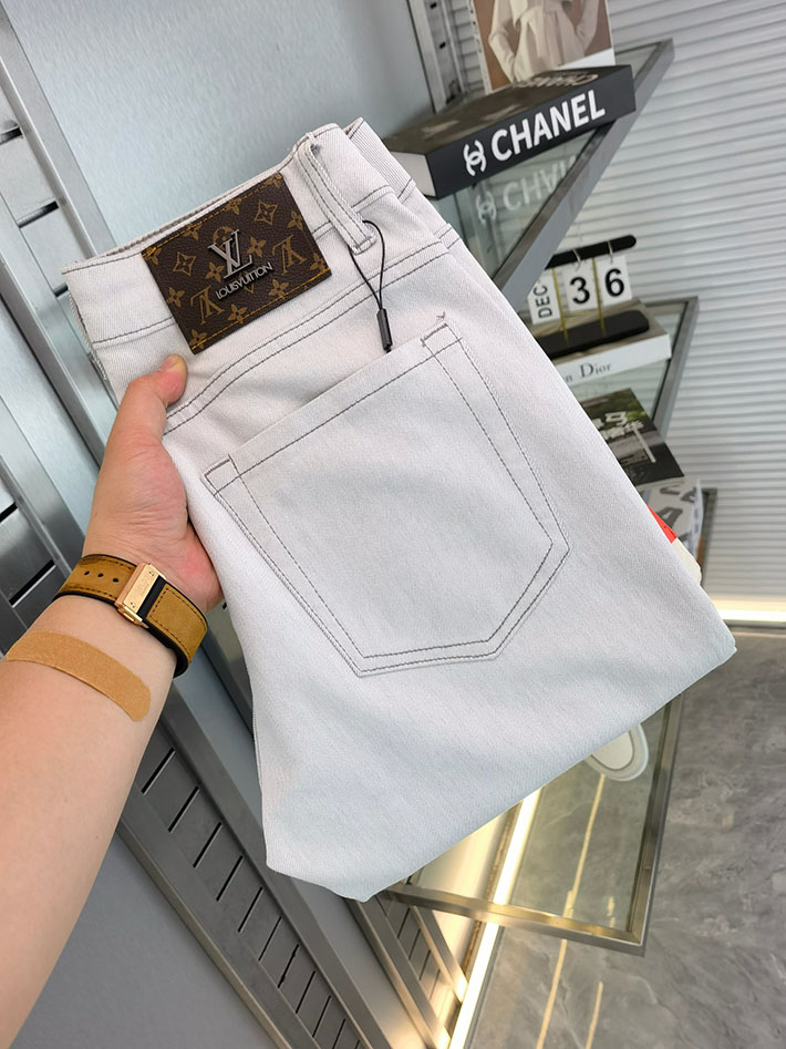 最高級ルイヴィトンスーパーコピー Louis Vuitton 2026新作 デニムパンツ メンズ スキニーデニムパンツ 2632927 ヴィトン デニム メンズ - 画像 (2)