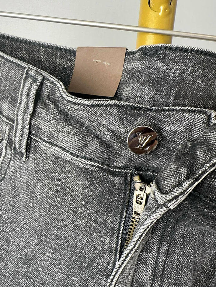 最高級ルイヴィトンスーパーコピー Louis Vuitton 2026新作 デニムパンツ メンズ スキニーデニムパンツ 2632931 ヴィトン デニム セール - 画像 (6)