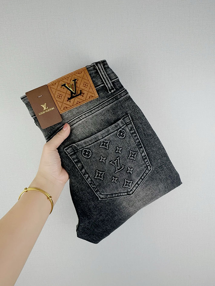 最高級ルイヴィトンスーパーコピー Louis Vuitton 2026新作 デニムパンツ メンズ スキニーデニムパンツ 2632931 ヴィトン デニム セール - 画像 (3)