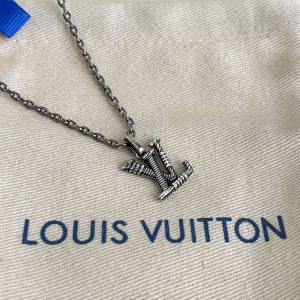 ルイヴィトン ピアス 人気
