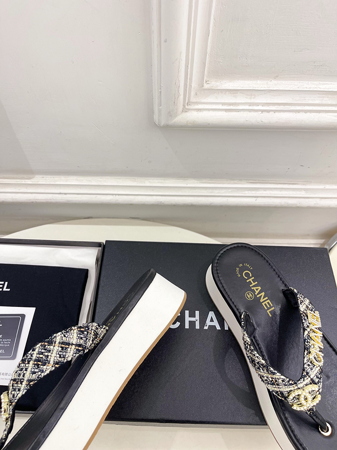 【CHANELシャネルスーパーコピー 】2026SS 春夏新作 シャネルのサンダルツートーン ダイヤモンド サンダル - 画像 (7)