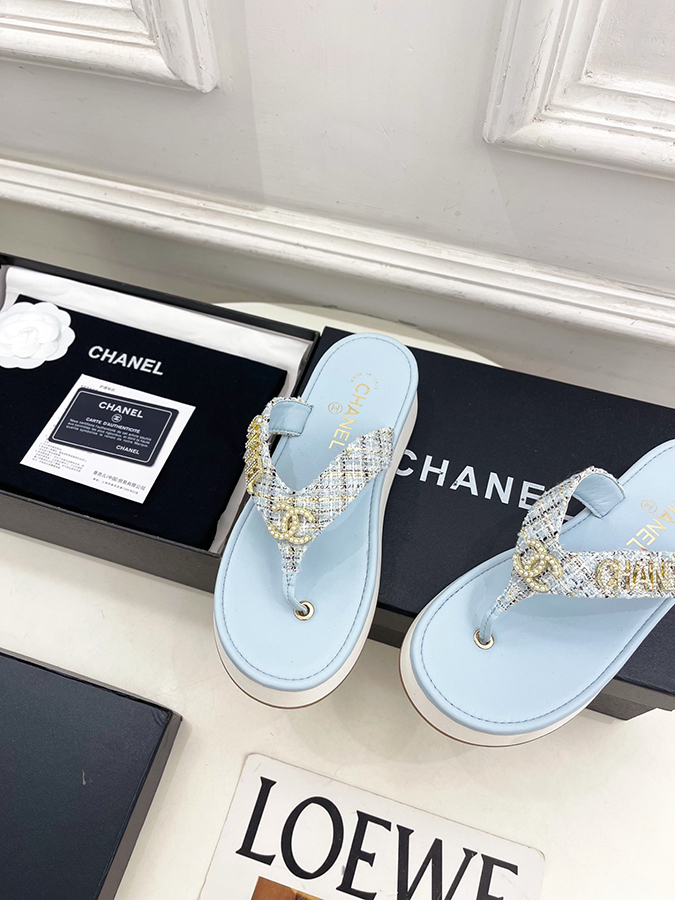 【CHANELシャネルスーパーコピー ライトブルーサンダル】2026SS 春夏新作 シャネルのサンダルツートーン ダイヤモンド ライトブルーサンダル - 画像 (6)