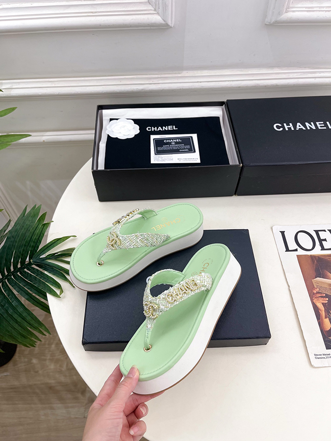 【CHANELシャネルスーパーコピー ミントグリーンサンダル】2026SS 春夏新作 シャネルのサンダルツートーン ダイヤモンド ミントグリーンサンダル - 画像 (3)