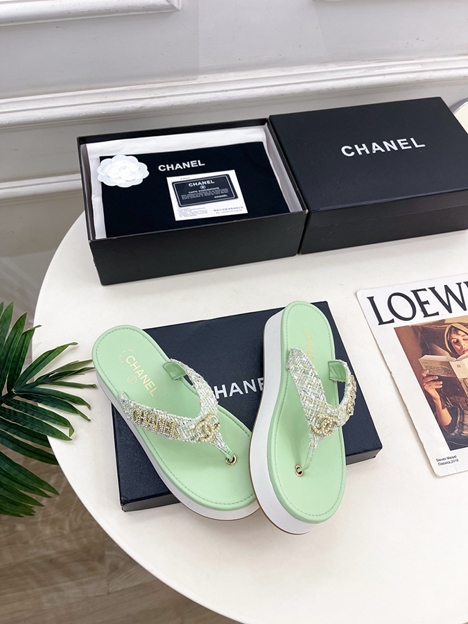 【CHANELシャネルスーパーコピー ミントグリーンサンダル】2026SS 春夏新作 シャネルのサンダルツートーン ダイヤモンド ミントグリーンサンダル - 画像 (4)